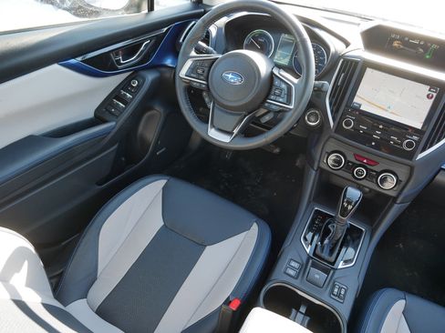 Used 2019 Subaru Crosstrek Hybrid w/ Moonroof Package w/Navigation image 9