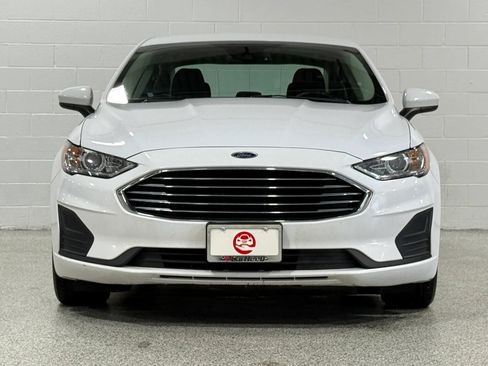 Used 2020 Ford Fusion SE FWD image 3