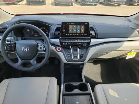 Used 2026 Honda Odyssey EX-L image 15