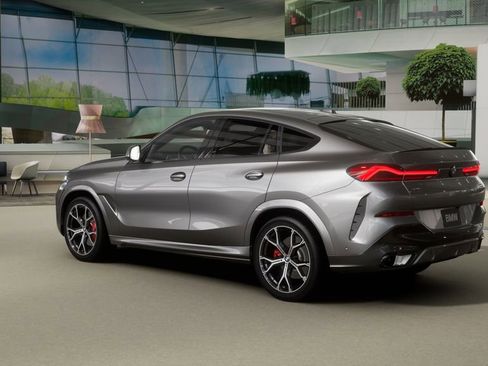 New 2026 BMW X6 xDrive40i w/ Climate Comfort Package image 28