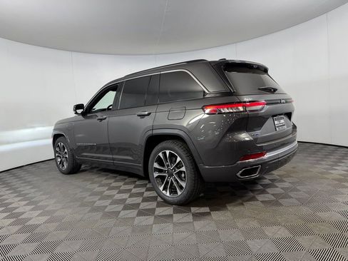 Certified 2022 Jeep Grand Cherokee Overland w/ Advanced Protech Group III image 7
