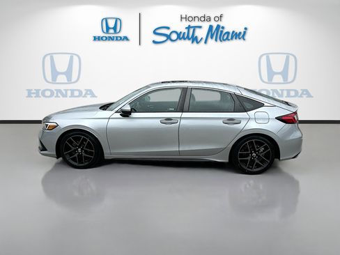 Used 2023 Honda Civic Sport Touring image 4