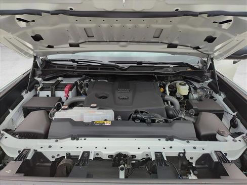 New 2025 Toyota Tundra SR w/ SR Tow Package AWD/4WD image 17