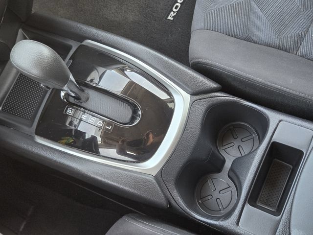 Used 2016 Nissan Rogue S w/ Appearance Package FWD image 19