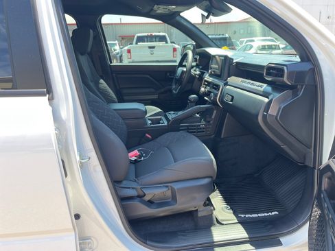Used 2025 Toyota Tacoma SR5 RWD image 30