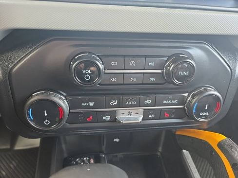 Used 2022 Ford Bronco Badlands AWD/4WD image 24