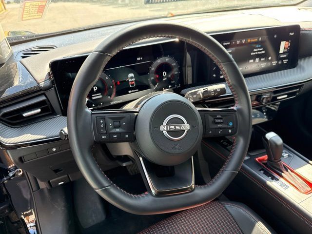 Used 2025 Nissan Kicks SR AWD/4WD image 22