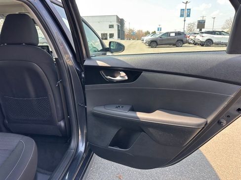 Used 2019 Kia Forte S w/ S Premium Package image 18