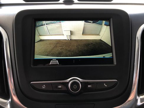 Used 2019 Chevrolet Equinox LT image 30