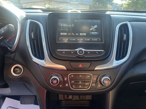 Used 2018 Chevrolet Equinox LT image 28