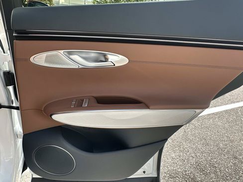 New 2026 Genesis GV70 2.5T Advanced AWD/4WD image 34