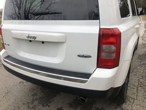 Used 2017 Jeep Patriot High Altitude image 11