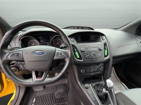 Used 2018 Ford Focus ST image 10