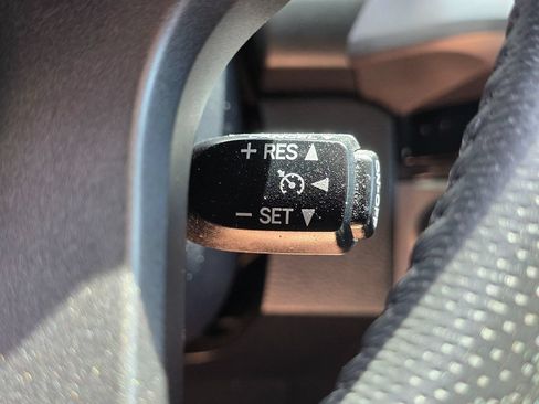 Used 2017 Toyota Tacoma TRD Sport w/ Tow Package RWD image 46