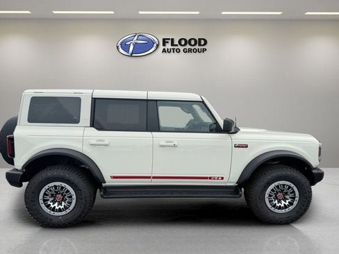 New 2026 Ford Bronco Outer Banks w/ Sasquatch Package AWD/4WD image 7