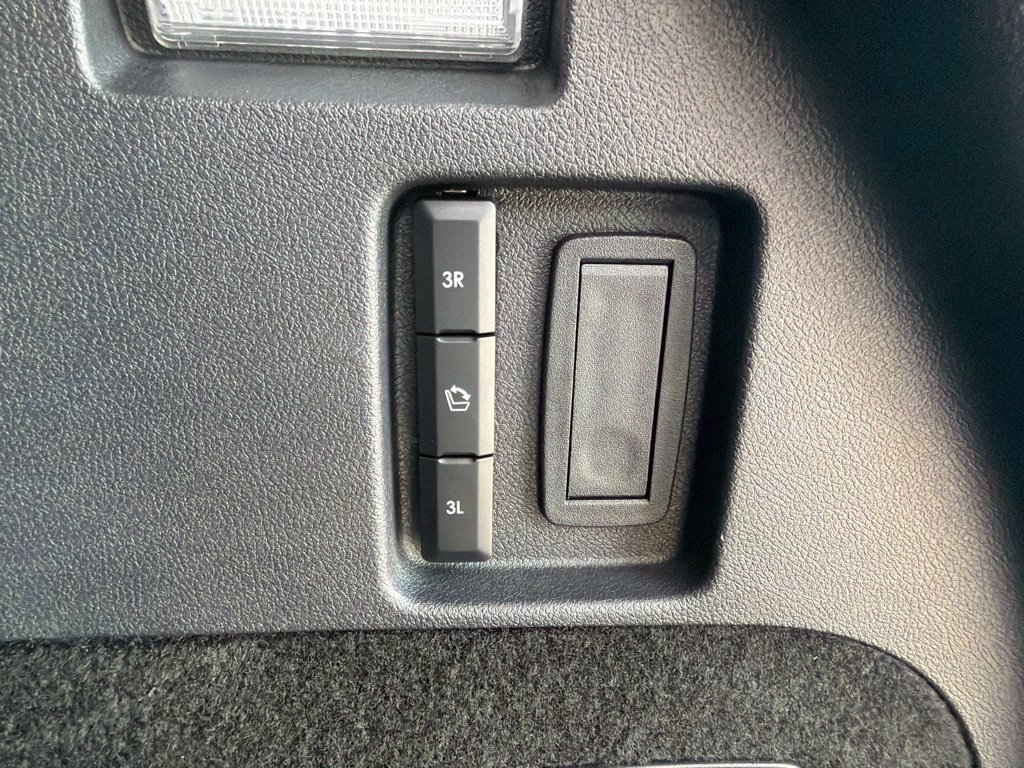 Used 2026 Lincoln Aviator Reserve AWD/4WD image 34