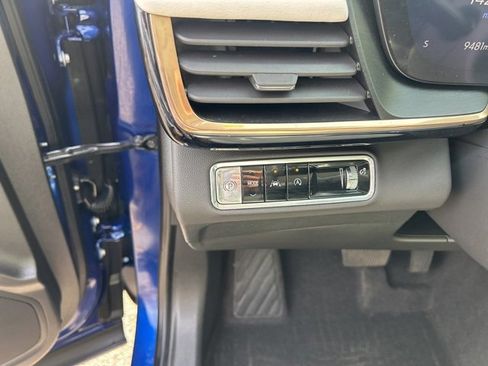 Used 2025 Buick Envision Avenir image 27