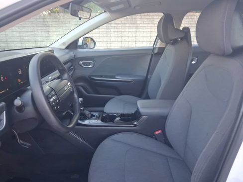 Used 2025 Kia K4 FWD image 4