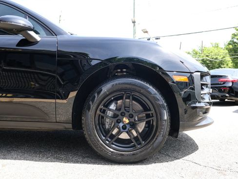 Used 2020 Porsche Macan AWD/4WD image 15