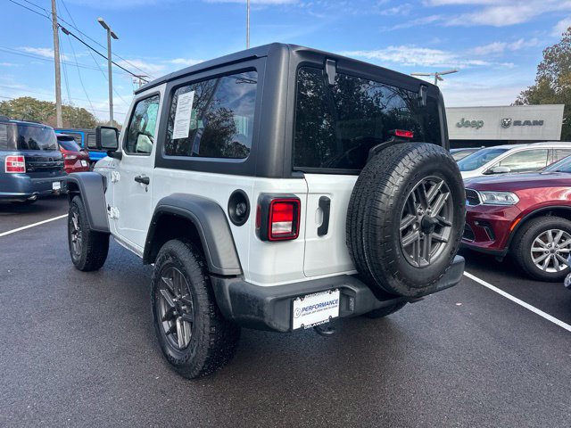 Used 2024 Jeep Wrangler Sport AWD/4WD image 24