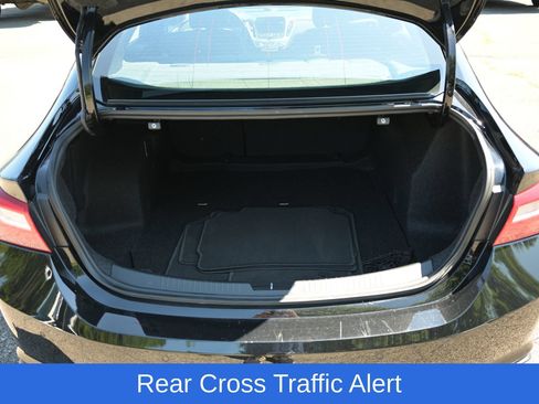 Used 2022 Chevrolet Malibu RS FWD image 34