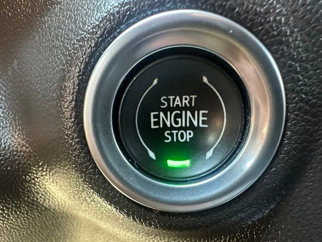 Used 2020 GMC Sierra 1500 SLT w/ SLT Premium Package AWD/4WD image 17