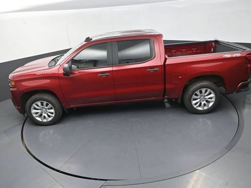 Used 2020 Chevrolet Silverado 1500 Custom w/ Custom Value Package AWD/4WD image 28
