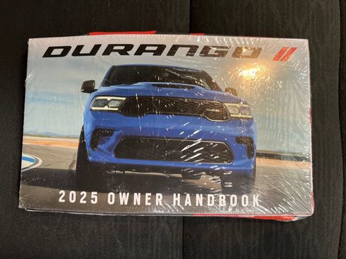 Used 2025 Dodge Durango GT AWD/4WD image 35