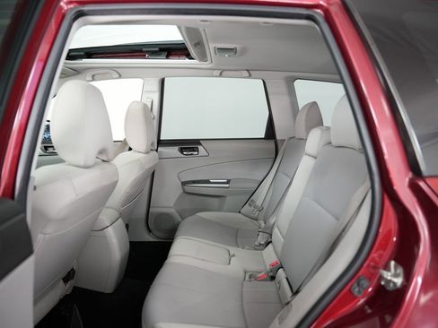 Used 2011 Subaru Forester 2.5X Premium w/ All-Weather Pkg image 34