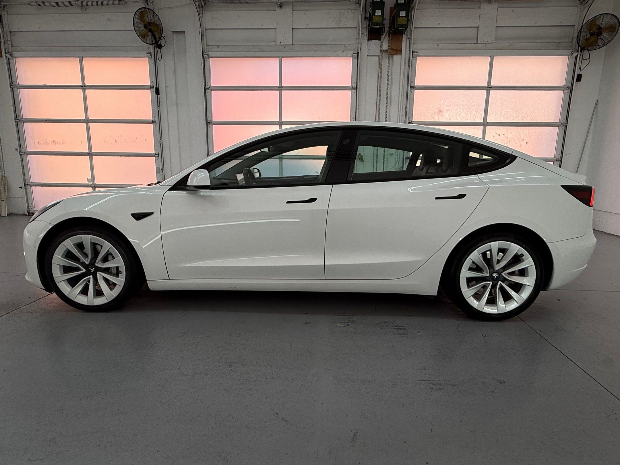 Used 2022 Tesla Model 3 Long Range AWD/4WD image 2