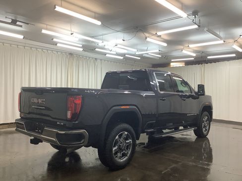 New 2026 GMC Sierra 2500 SLE AWD/4WD image 5