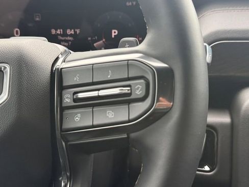 Used 2026 GMC Yukon XL AT4 w/ AT4 Premium Plus Package AWD/4WD image 12