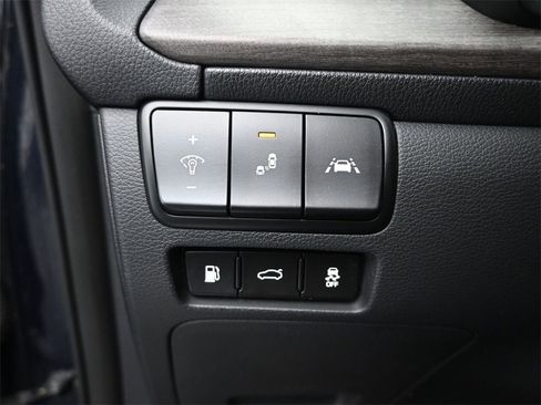 Used 2020 Kia Cadenza Technology image 30