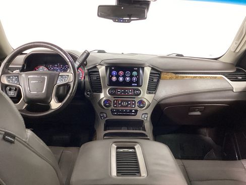 Used 2016 GMC Yukon Denali w/ Open Road Package AWD/4WD image 18