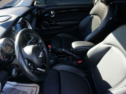 Used 2015 MINI Cooper S image 17