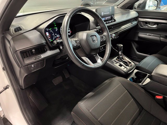 Used 2025 Honda CR-V Sport image 19