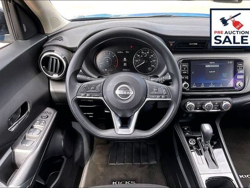 Used 2023 Nissan Kicks SV FWD image 5