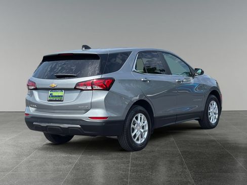 Used 2024 Chevrolet Equinox LT w/ LPO, Floor Liner Package AWD/4WD image 10