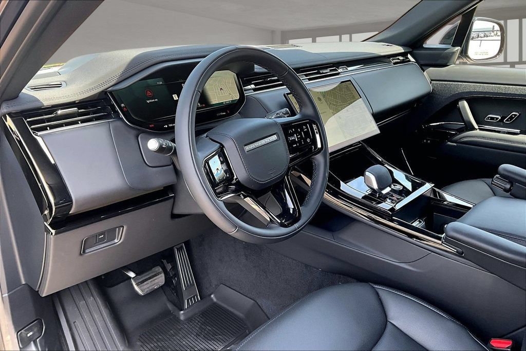 New 2026 Land Rover Range Rover Sport Dynamic SE AWD/4WD image 6