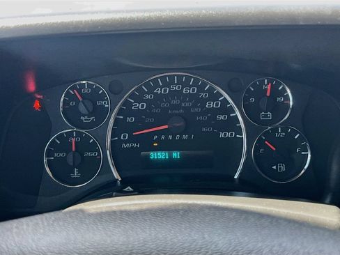 Used 2023 Chevrolet Express 2500 w/ Driver Convenience Package RWD image 12