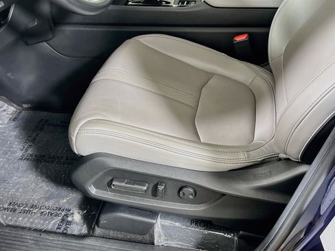 Used 2025 Honda Pilot Touring image 18
