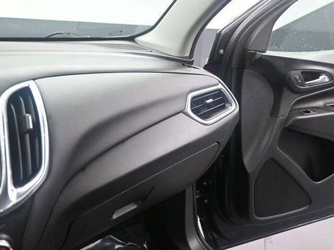 Used 2022 Chevrolet Equinox LT image 11