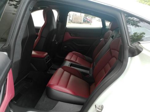 Used 2020 Porsche Taycan Turbo AWD/4WD image 22