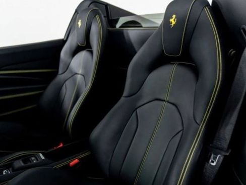 Used 2022 Ferrari F8 Tributo image 17