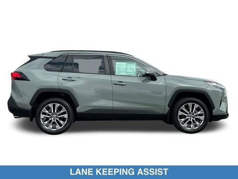Used 2023 Toyota RAV4 XLE Premium FWD image 4