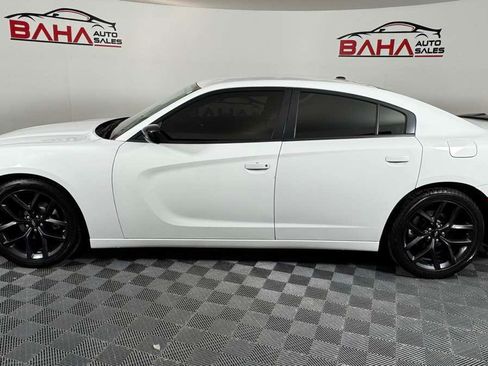 Used 2022 Dodge Charger SXT w/ Blacktop Package RWD image 3