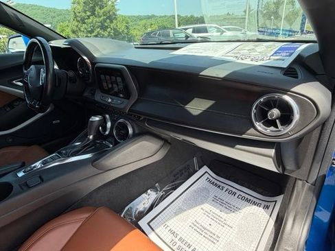 Certified 2018 Chevrolet Camaro LT RWD image 35