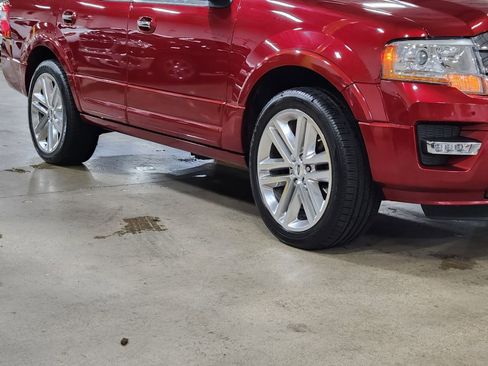 Used 2015 Ford Expedition Limited w/ Equipment Group 301A image 17