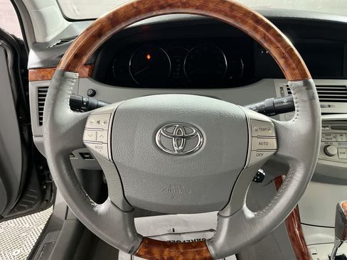 Used 2006 Toyota Avalon Limited FWD image 16