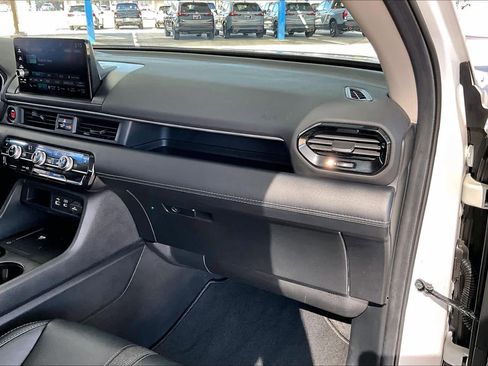 Used 2024 Honda Pilot EX-L image 18